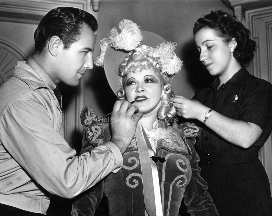 1940 3 Makeup My Little Chickadee wm.jpg